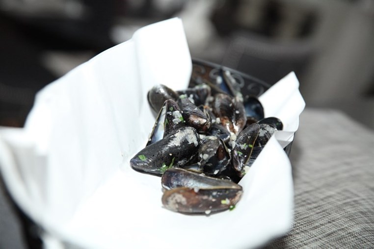 Moules et Frites at Monte Cassino